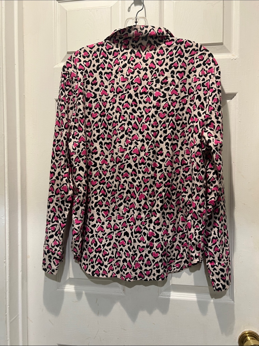 Victoria's Secret Pink and Black Heart Leopard Button-Front Pajama Top - Picture 6 of 10